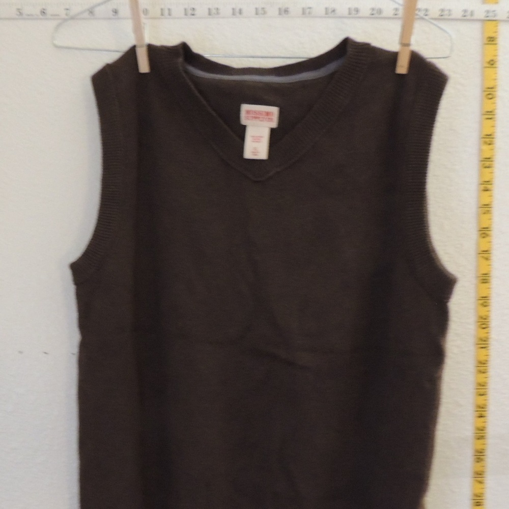 MOSSIMO SUPPLY CO, SLEEVELESS SWEATER BROWN S/XL